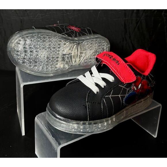 Disney Spiderman Light Up Sneakers Kids Size 11 - Picture 2 of 8